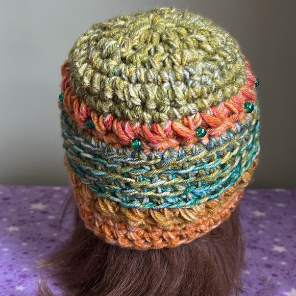 Colorful Crochet Flower beanie medium soft acrylic yarn new - Picture 5 of 10